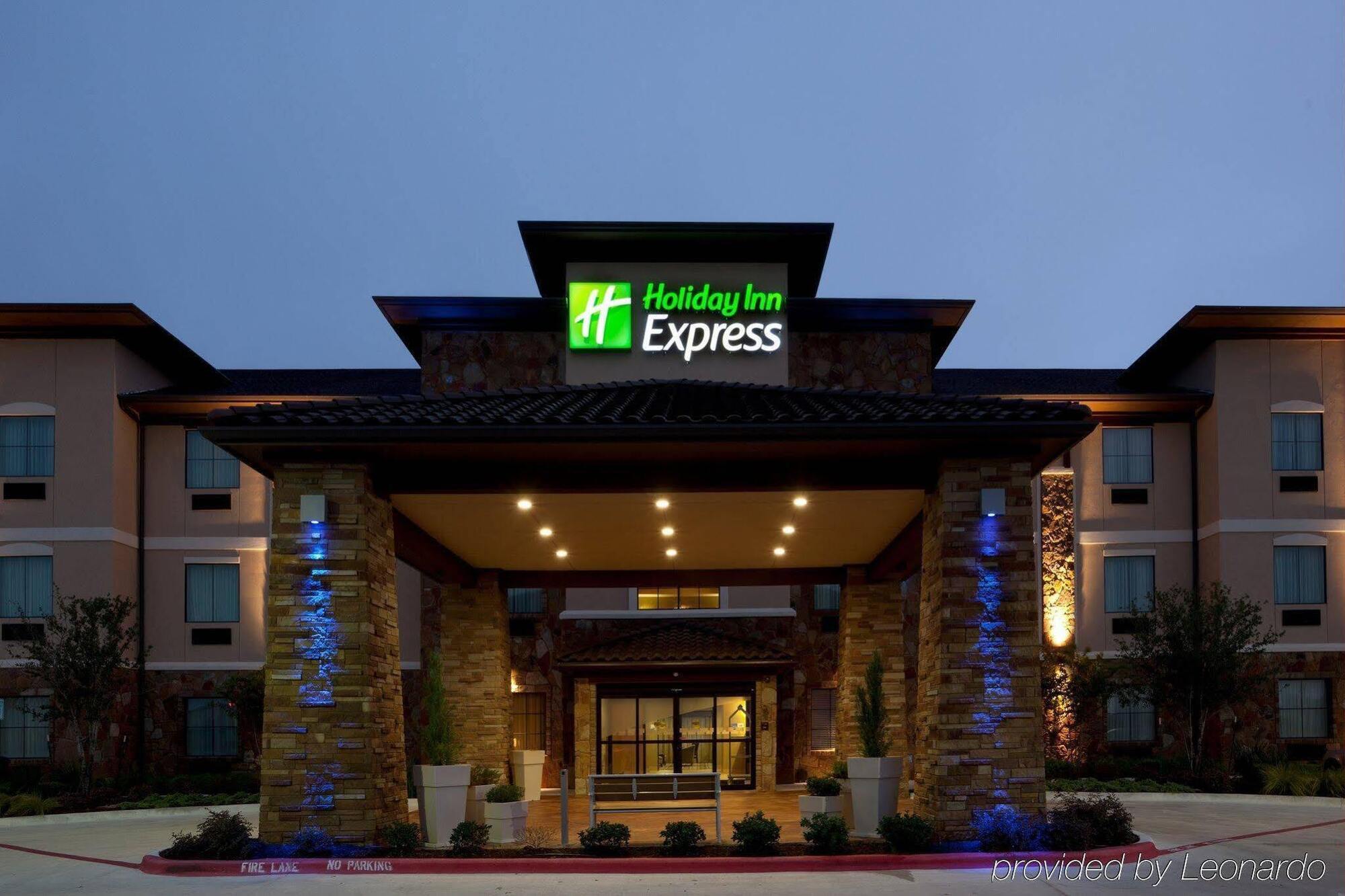 Holiday Inn Express Marble Falls, An Ihg Hotel Exterior photo
